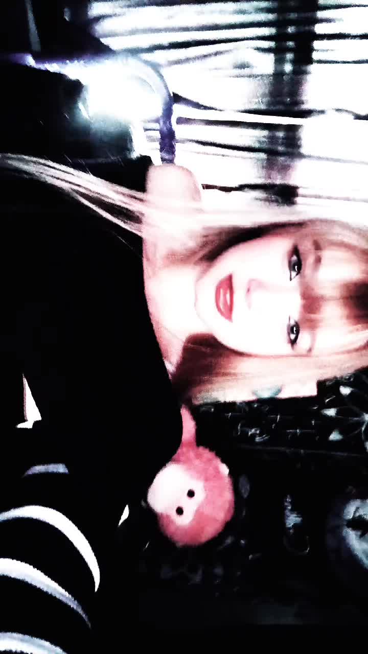 @AlwaysLilyPoems