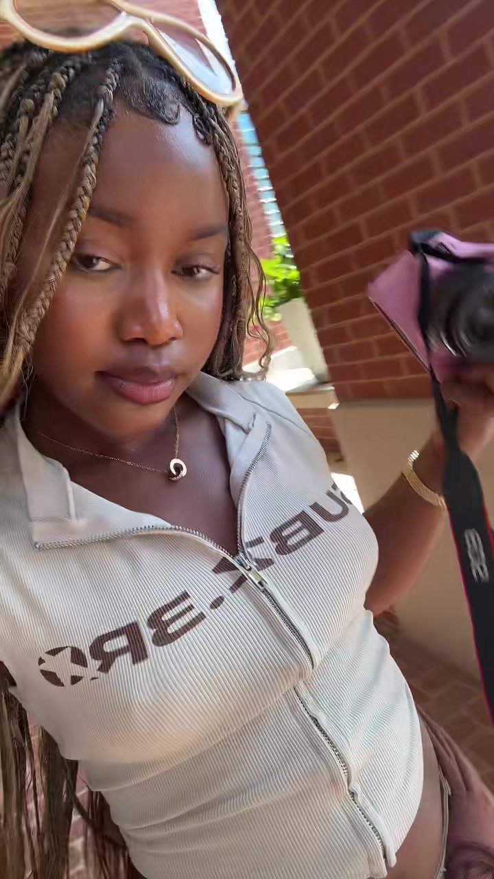 @Amelia Sacarí