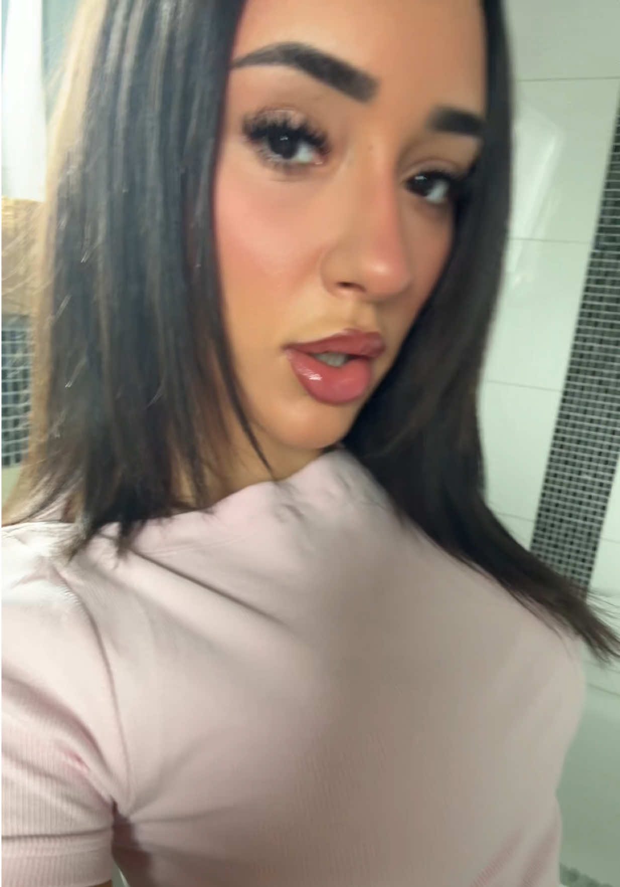@lo