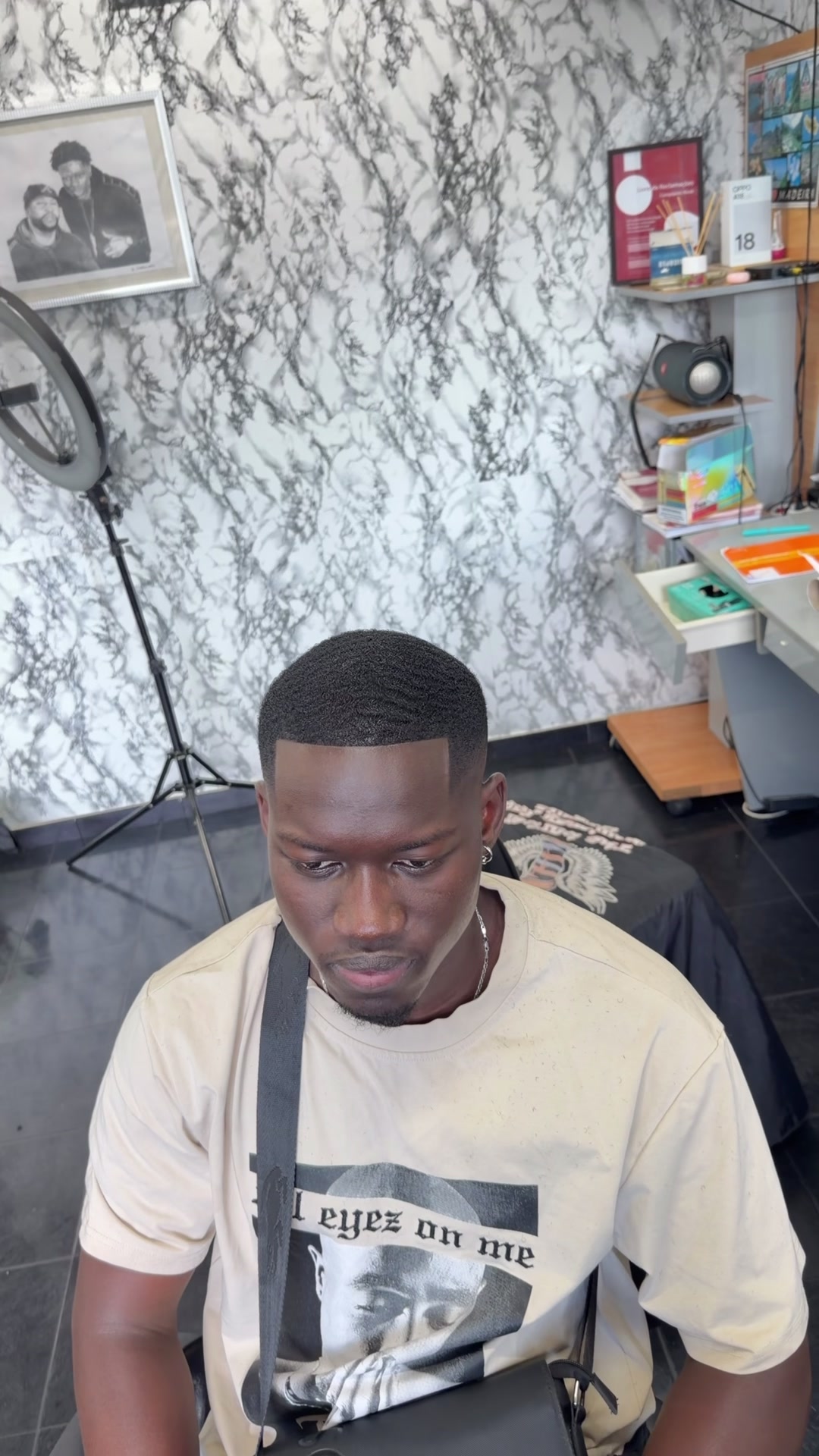 @Youngjeezy __fades Saquis 🇬🇼