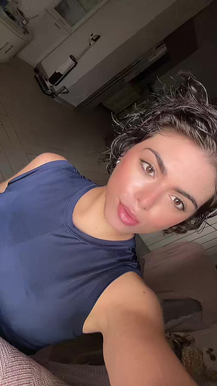 @Rosie_