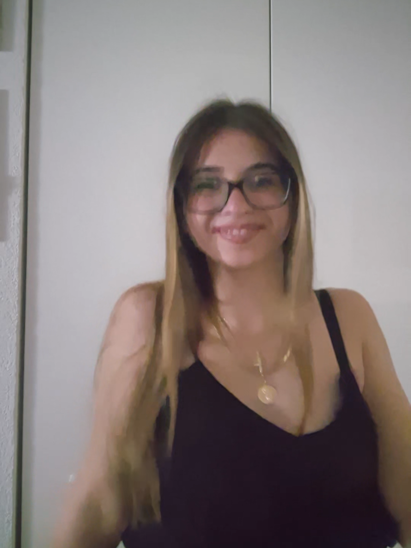 @𝒗𝒆𝒓𝒐𝒏𝒊𝒌𝒊_
