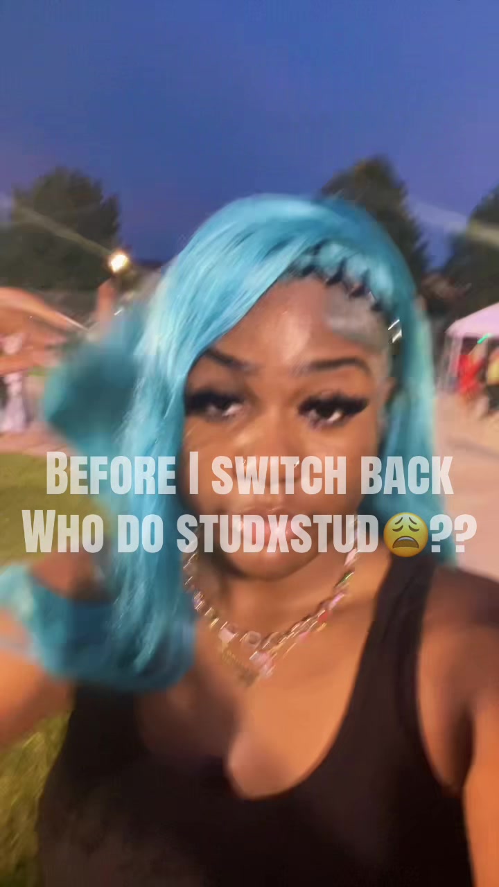 @Banana 🍌 👩🏾&zwj;❤️&zwj;💋&zwj;👩🏽