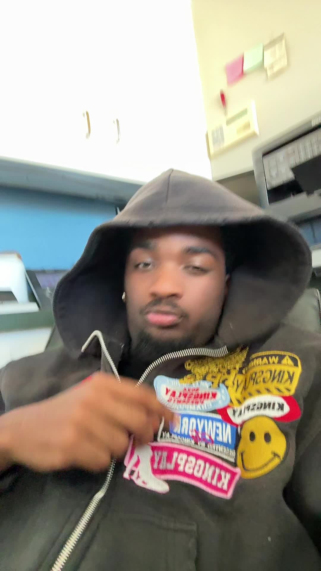 @Yt: whoscorbetv