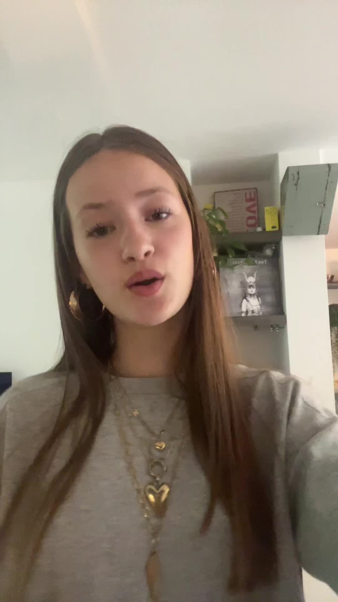 @𝐈𝐧𝐟𝐥𝐮𝐞𝐧𝐜𝐞𝐫𝐳𝐳 ⭐️