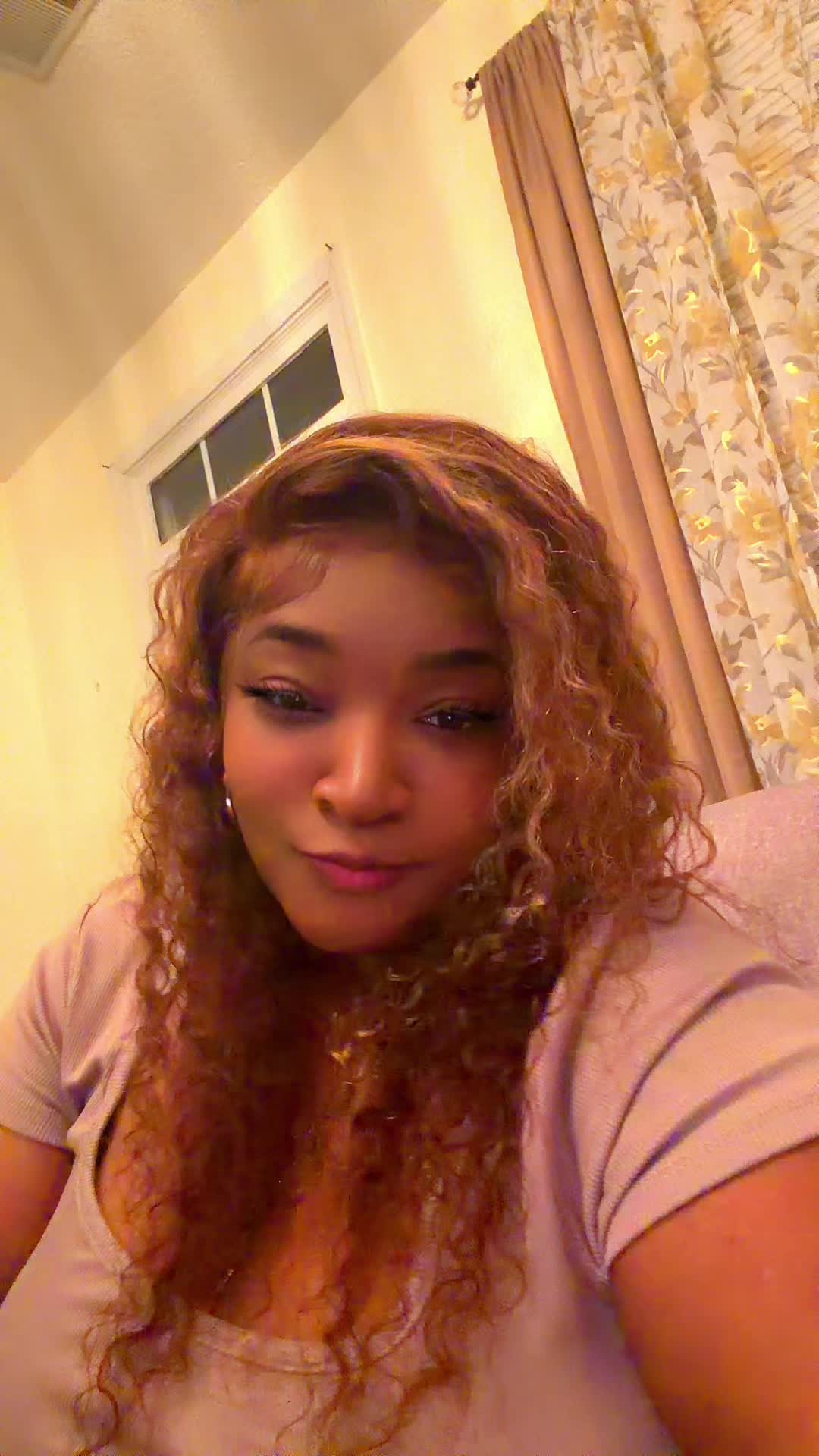 @Prettyface_meka_