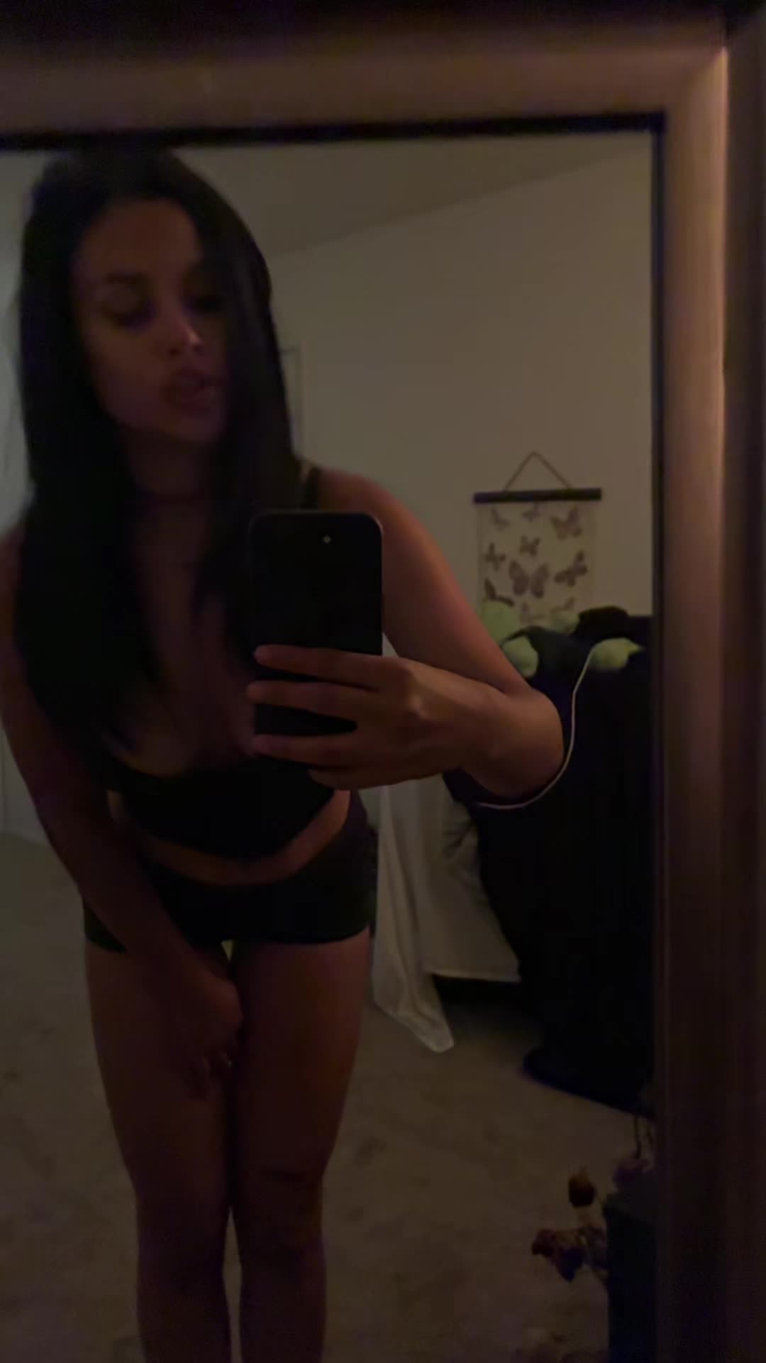 @Nj