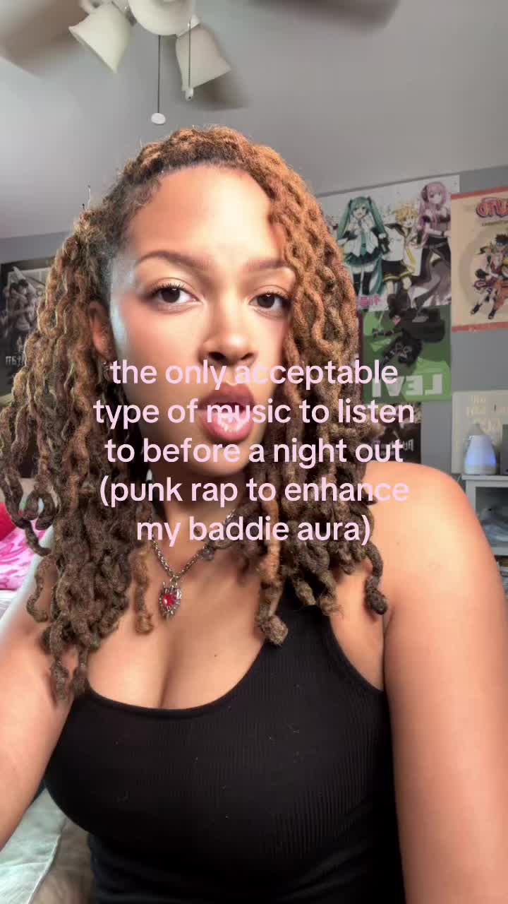 @Ella B.