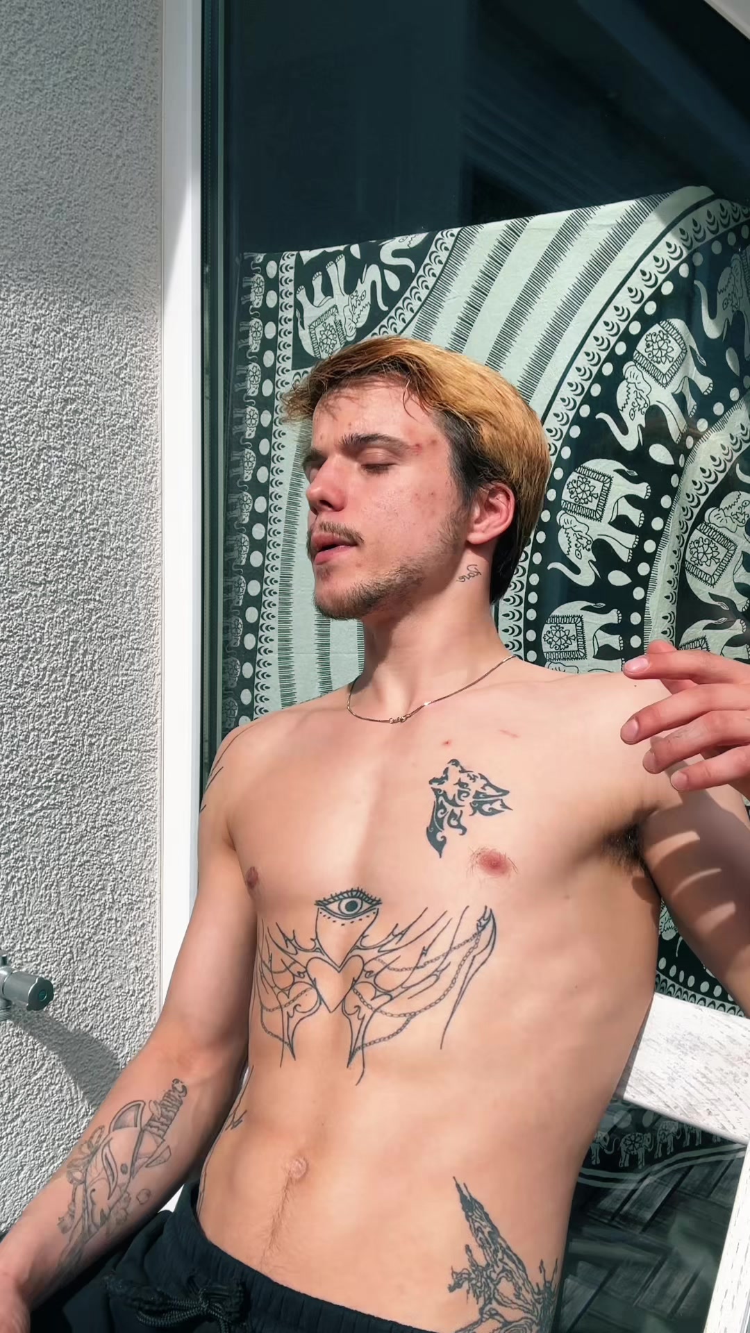 @André