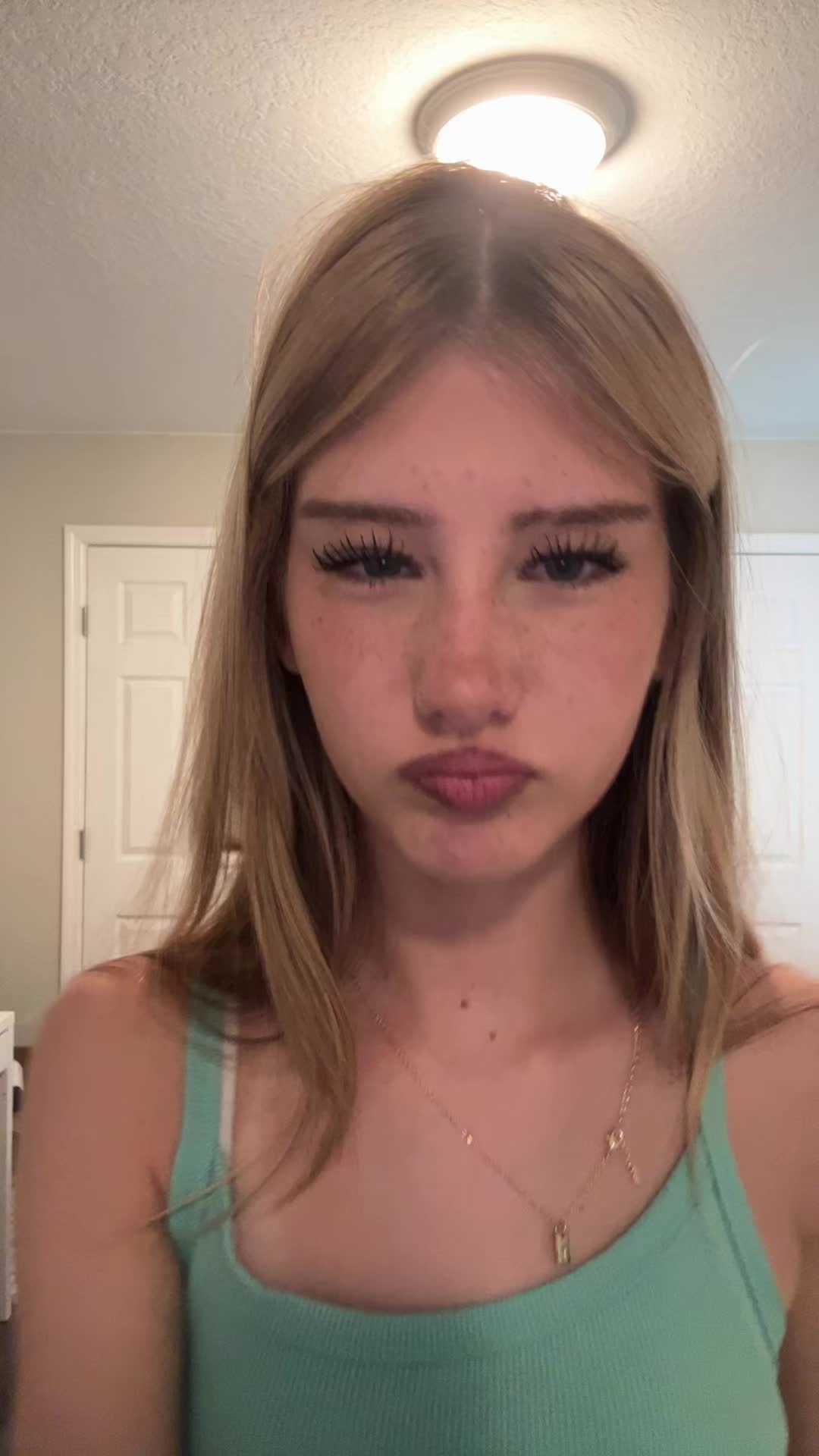 @isabella dimov