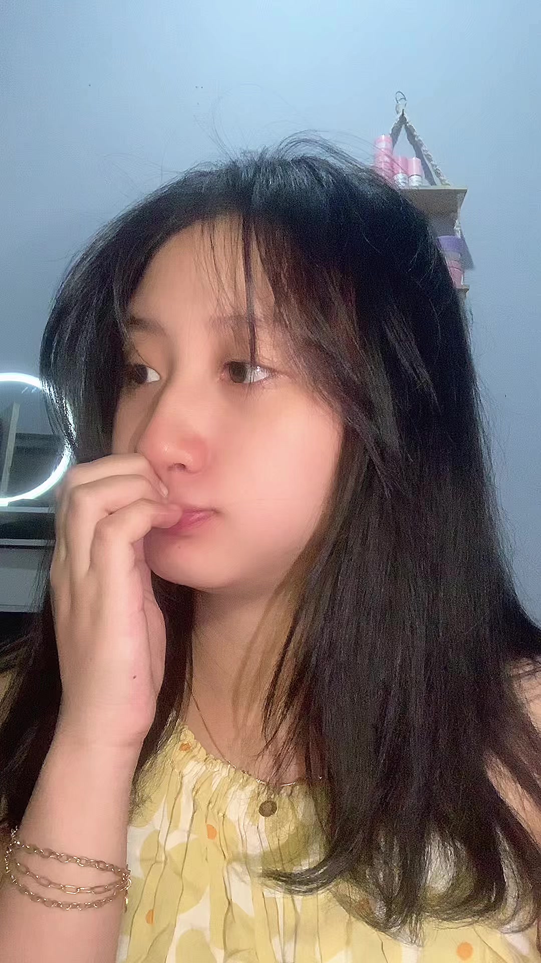 @Nadinee