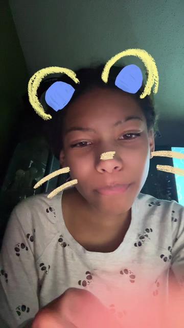 @Riri Tyraneh Urrutia