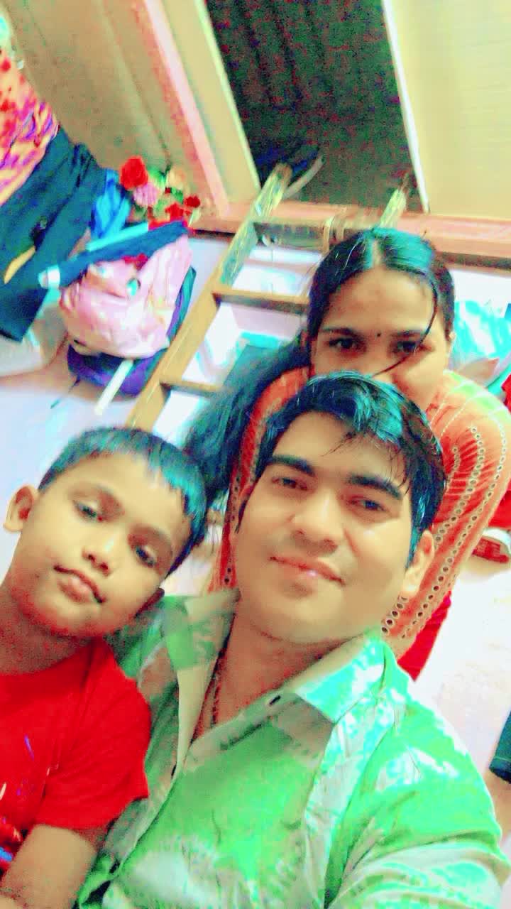 @user779853242