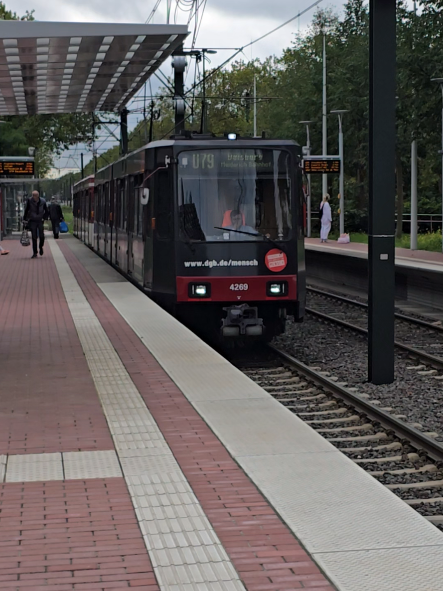 @Ruhrspotter