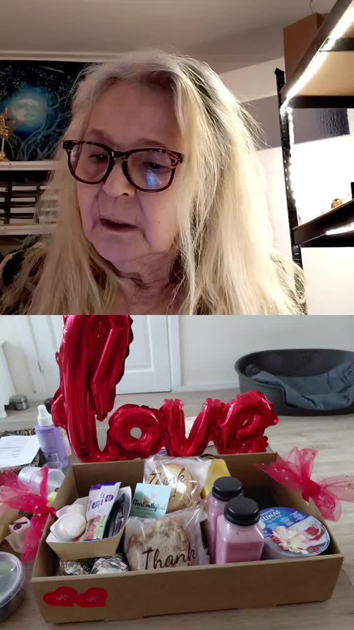 @Marianne Angeldust Medium