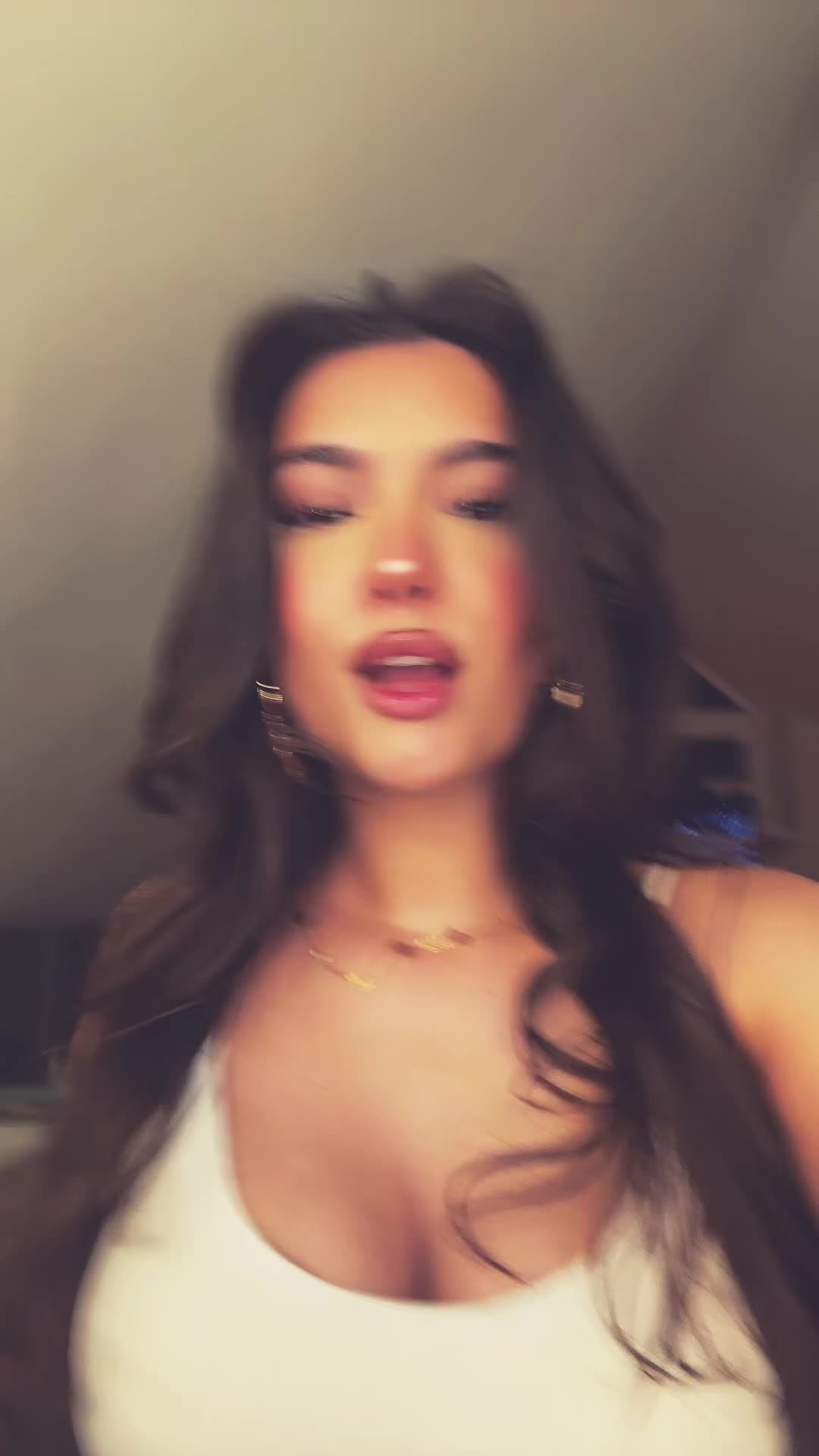 @μίνα