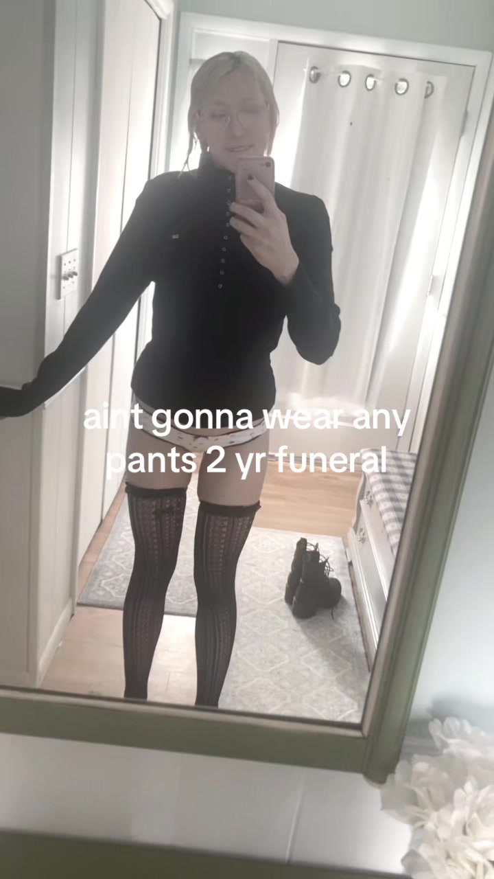 @𝔒𝔡𝔢𝔱𝔱𝔢 ౨ৎ