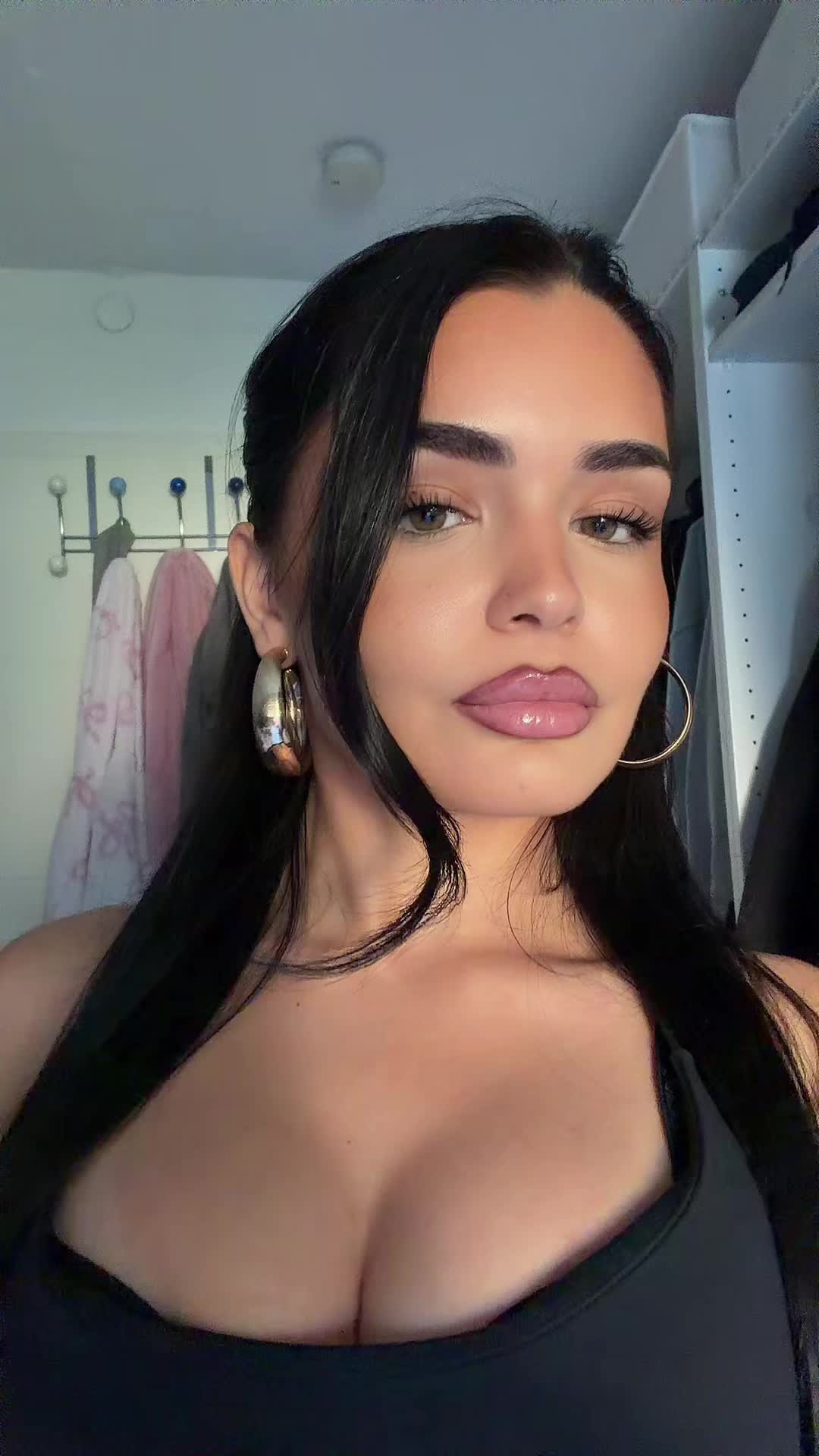 @Anais