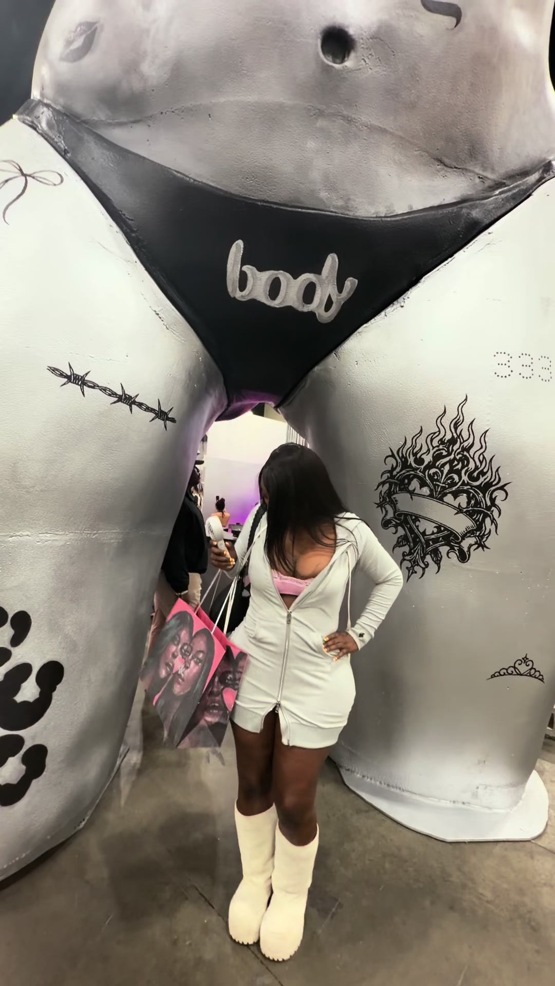 @Noemidoll_