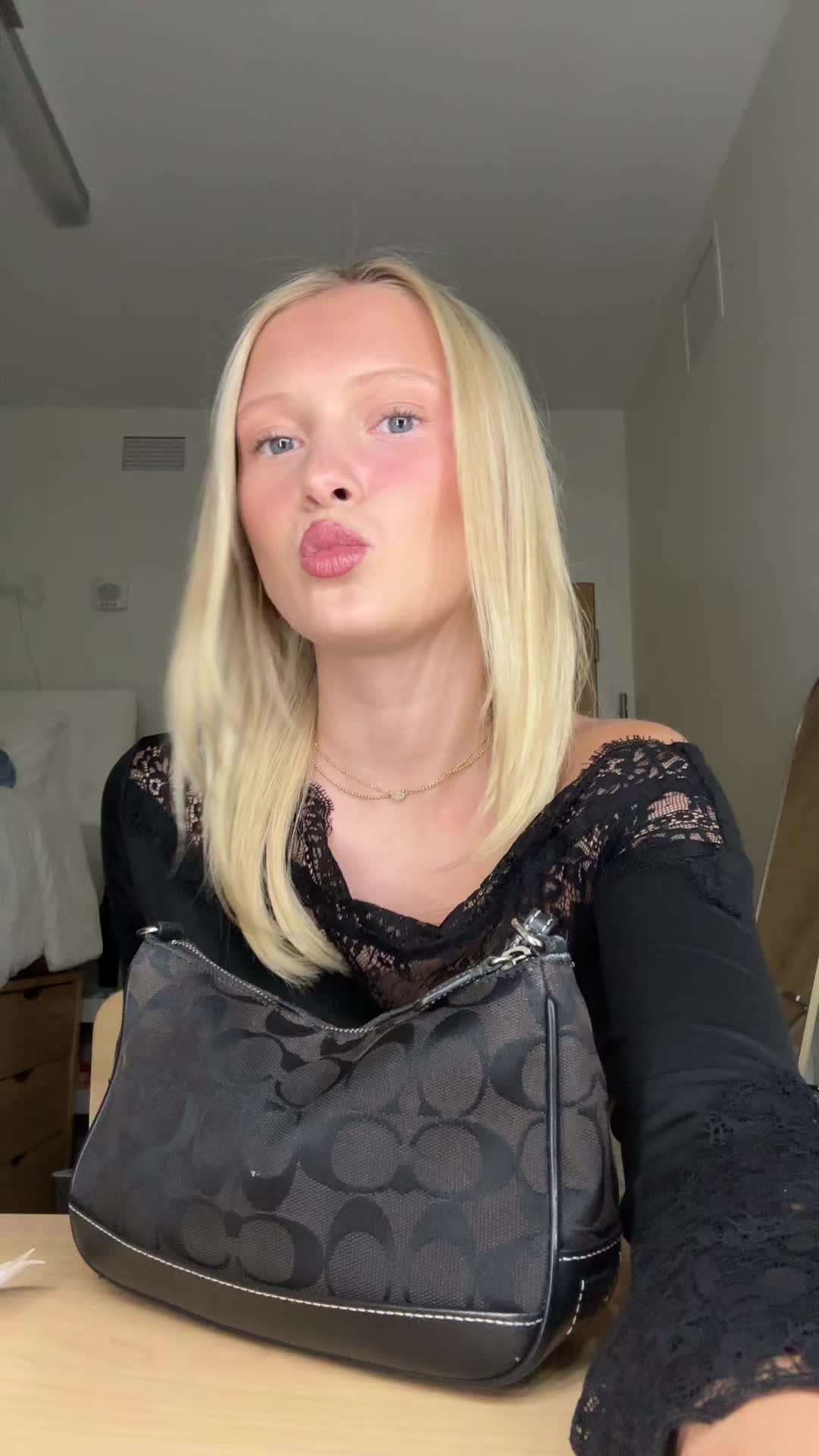 @em🎀🫧👙🥯🤸♀️