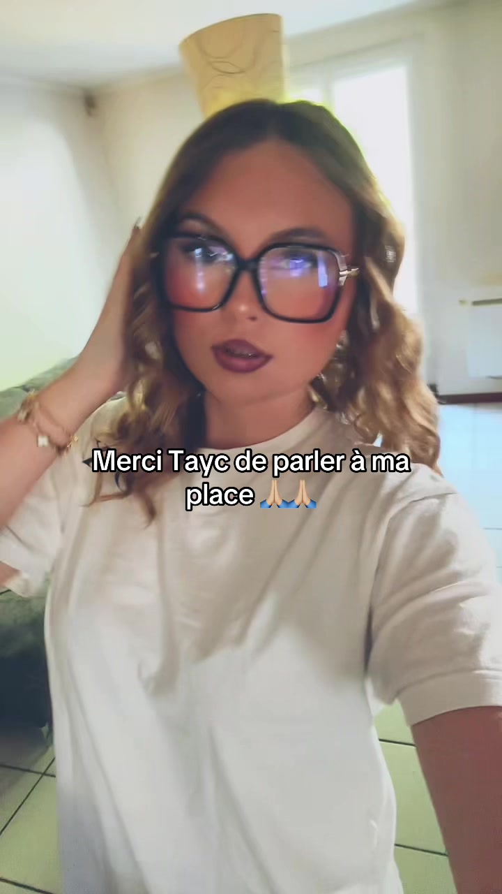 @𝓒𝓛𝓐𝓡𝓐 🍒
