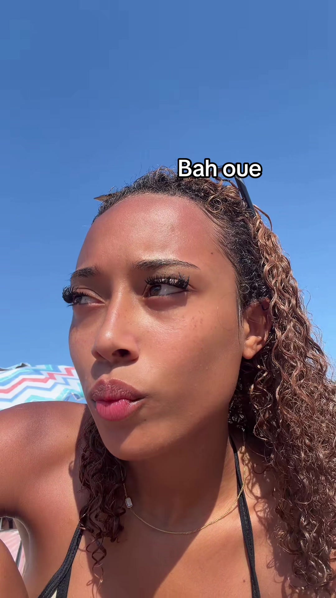 @👩🏽🦱