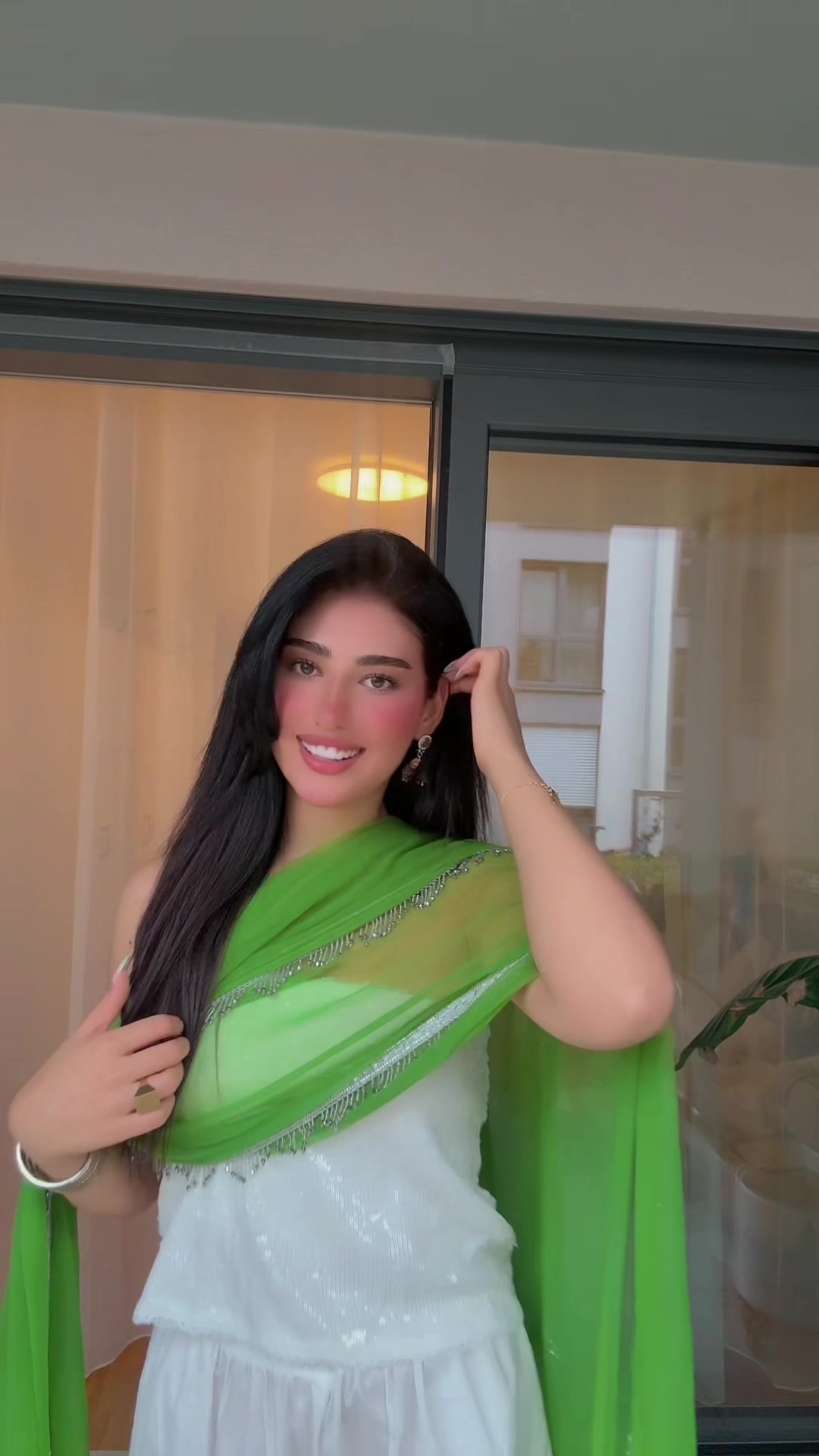 @roeina_achekzai