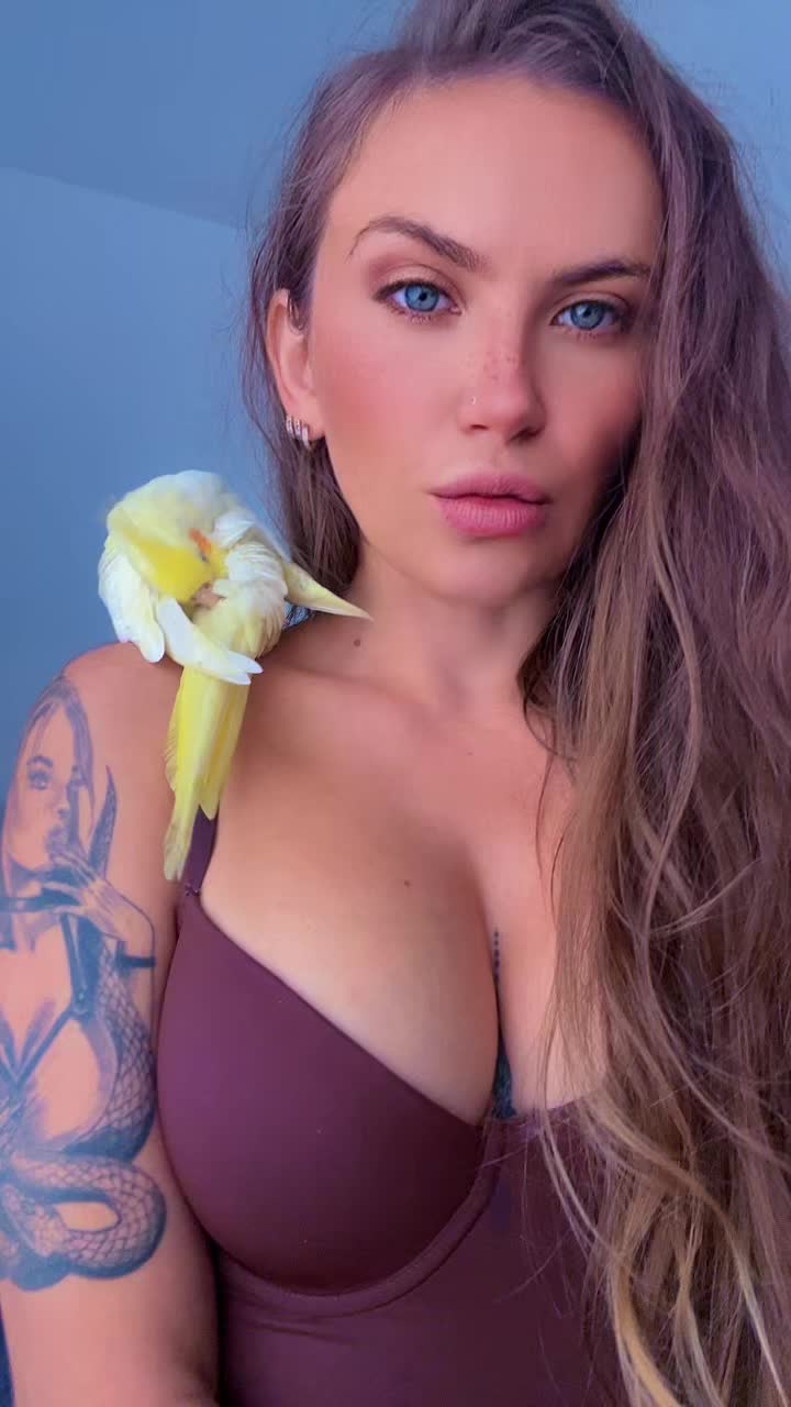@Lady Iriss 🍭