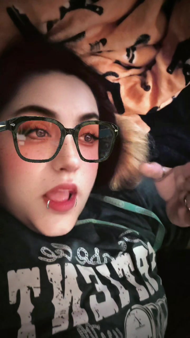 @LovelyJinxy