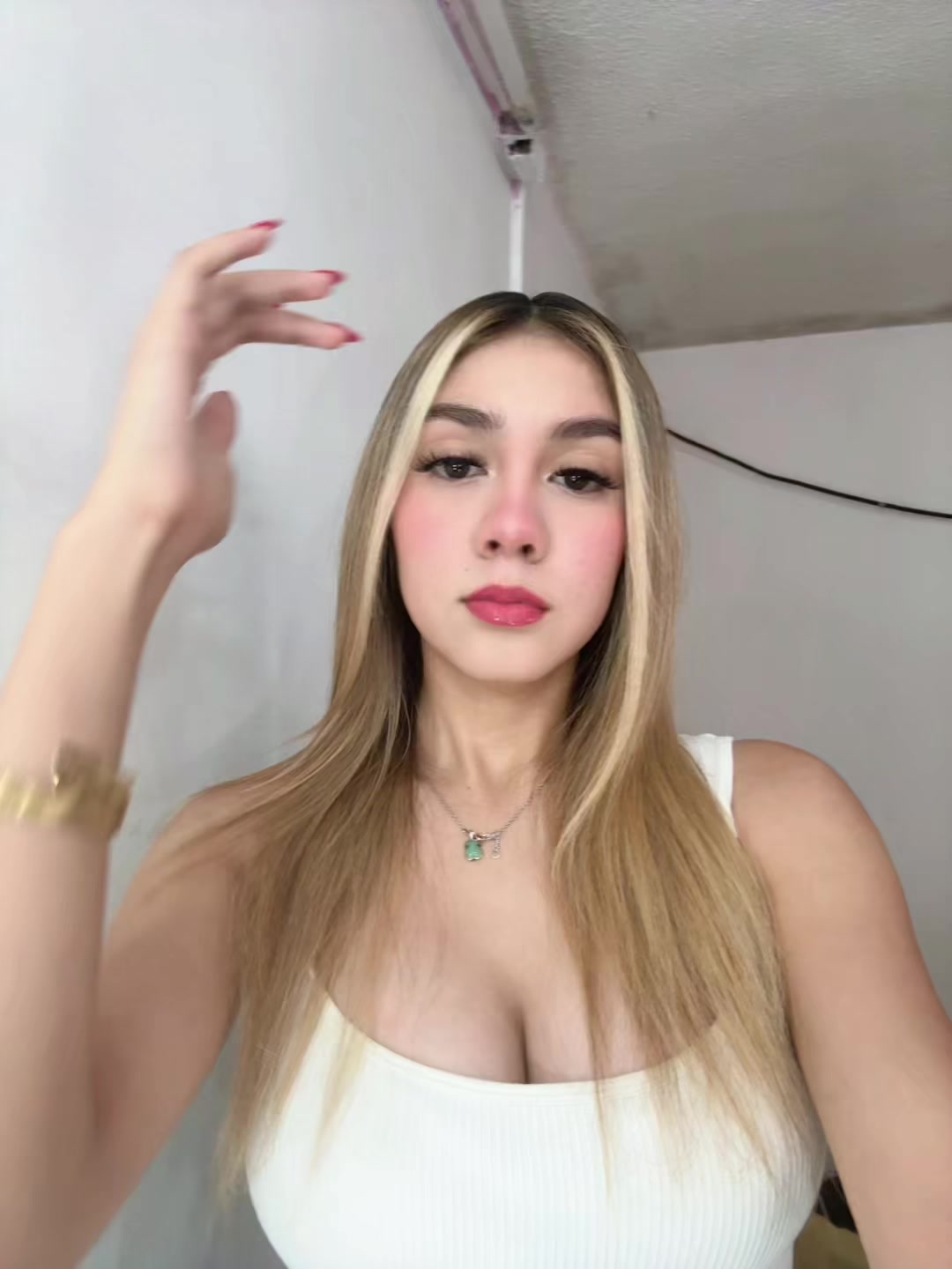 @YM