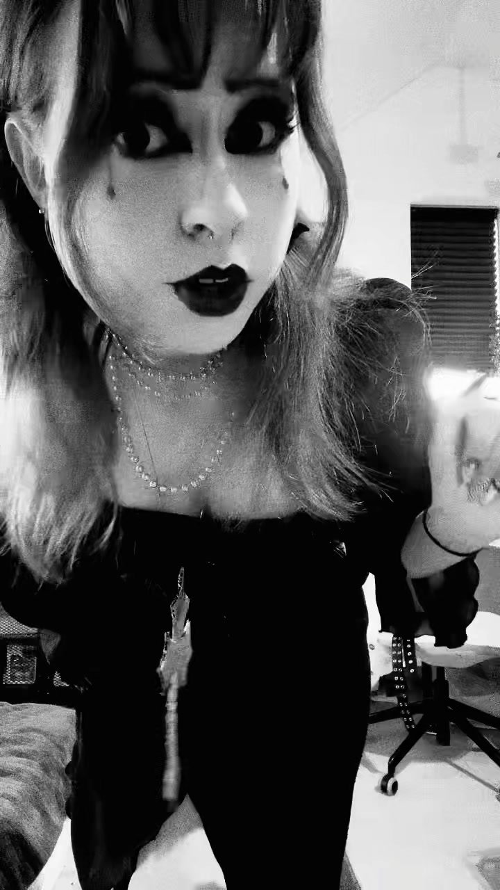 @♱༺🦇༻♱