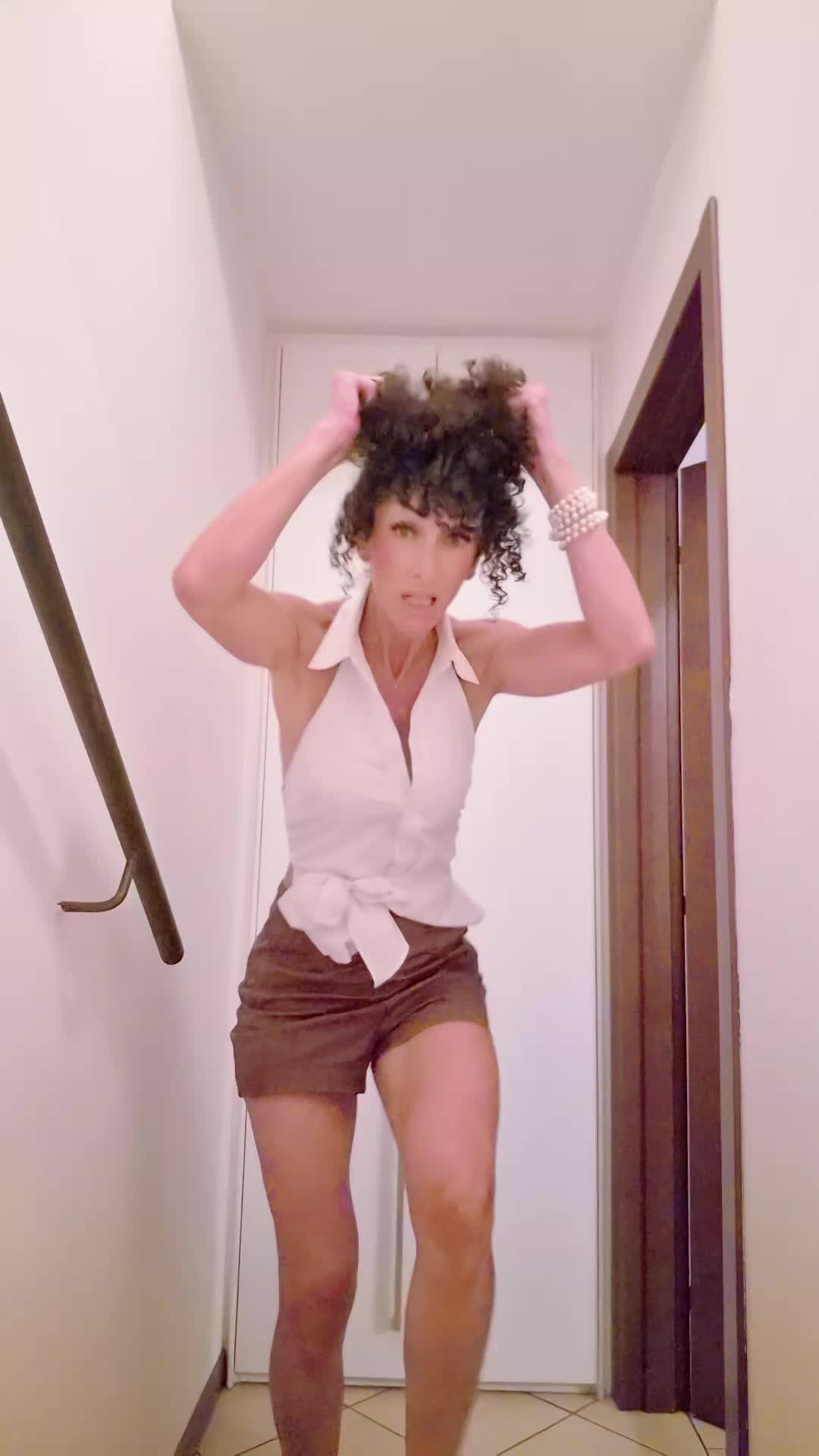 @Elena Brambilla