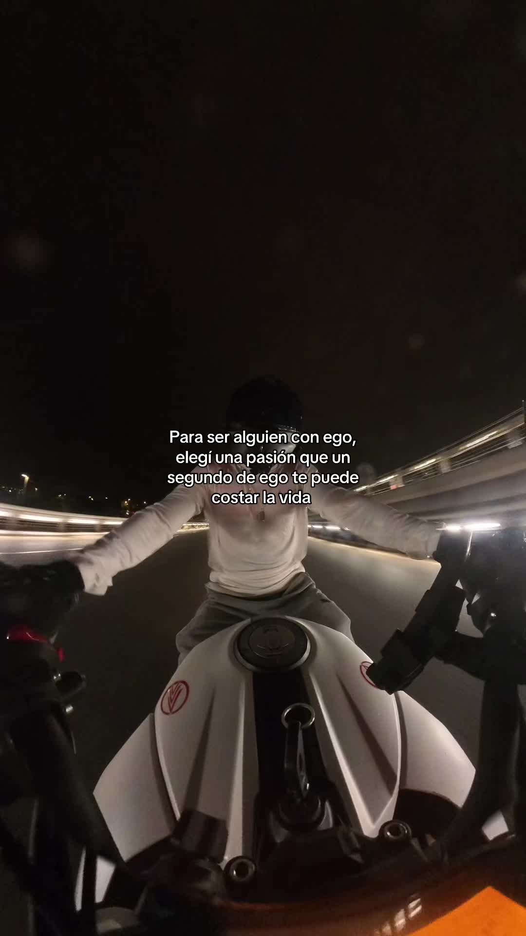 @𝔞𝔩𝔢𝔧𝔬🥀