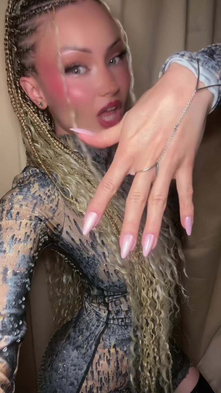 @IG: klaudiome