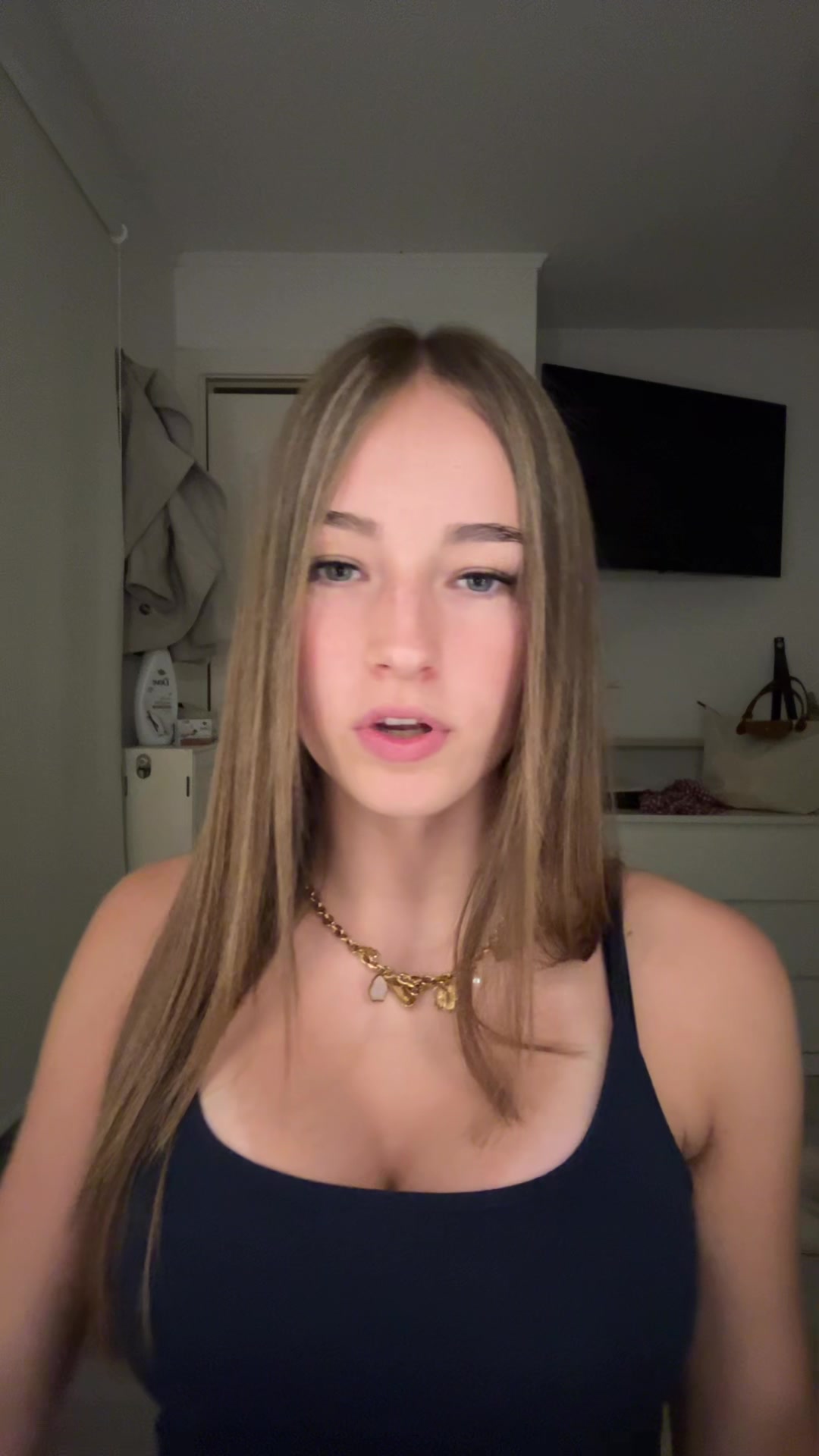 @𝓜𝓪𝓷𝓭𝔂 𝓻𝓸𝓮𝓵𝓵𝓲𝓮𝓼