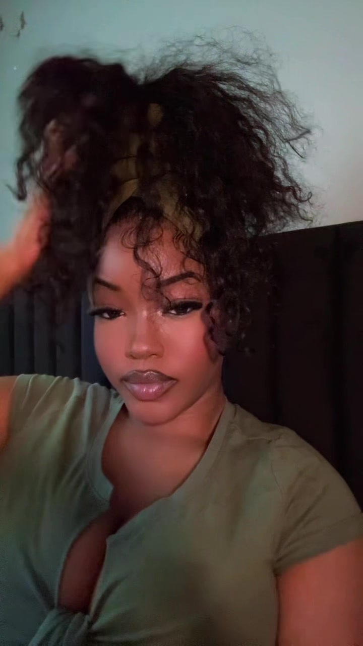 @0bviously_Tarri