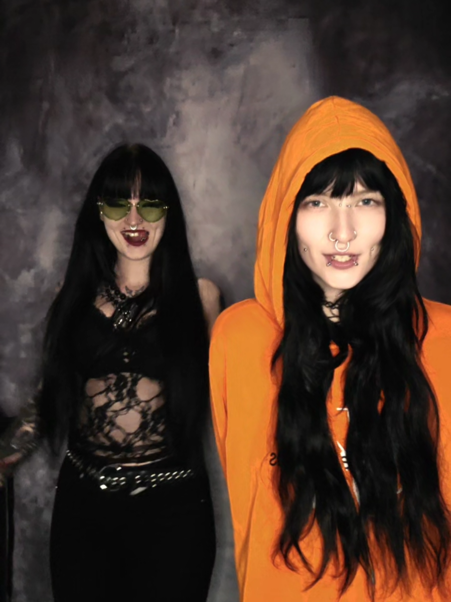 @Scene.twins
