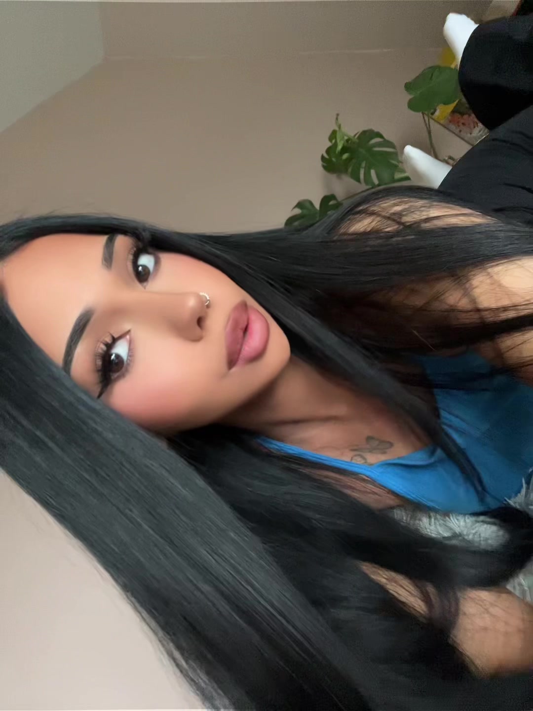 @𝑜𝓁𝒾𝓋𝒾𝒶