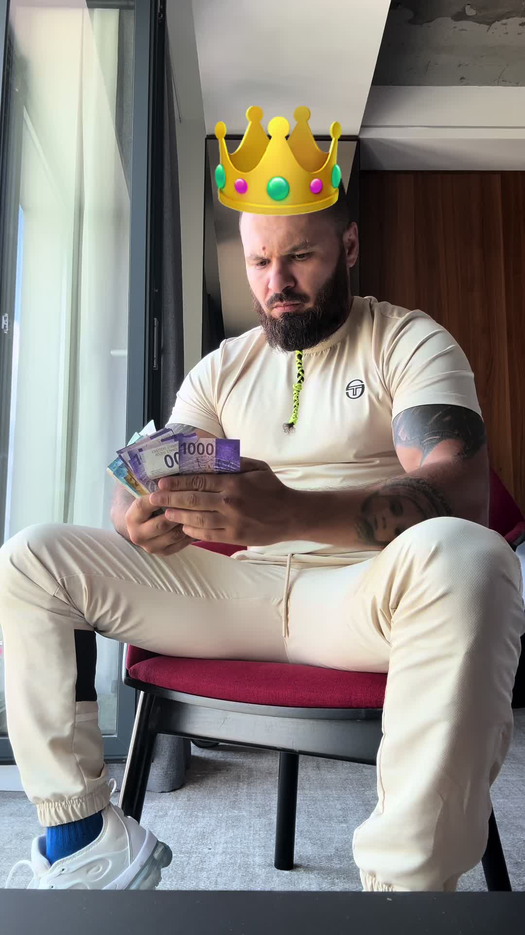 @NEVEU