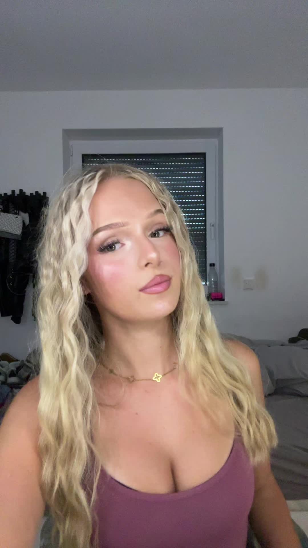@𝐙𝐨𝐞𝐲