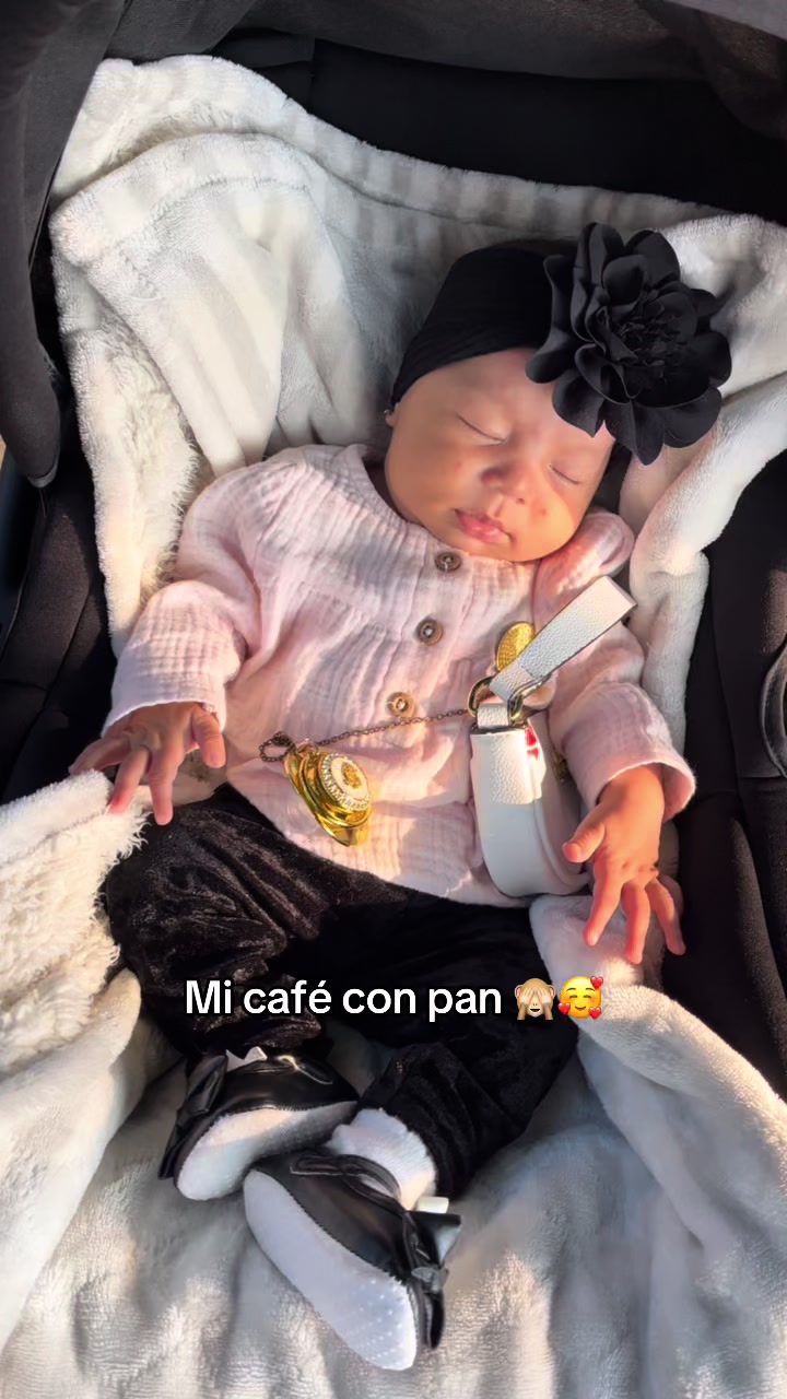 @Nayeli Hern&aacute;ndez 🎀