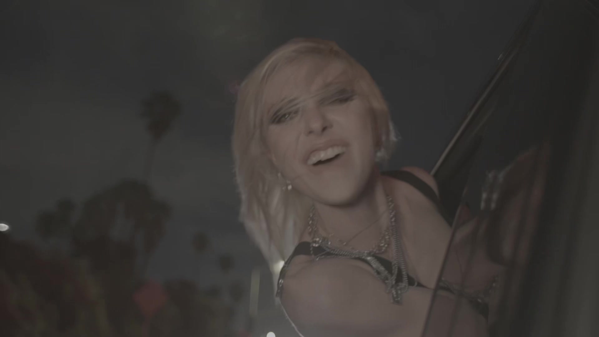 @Taylor Momsen