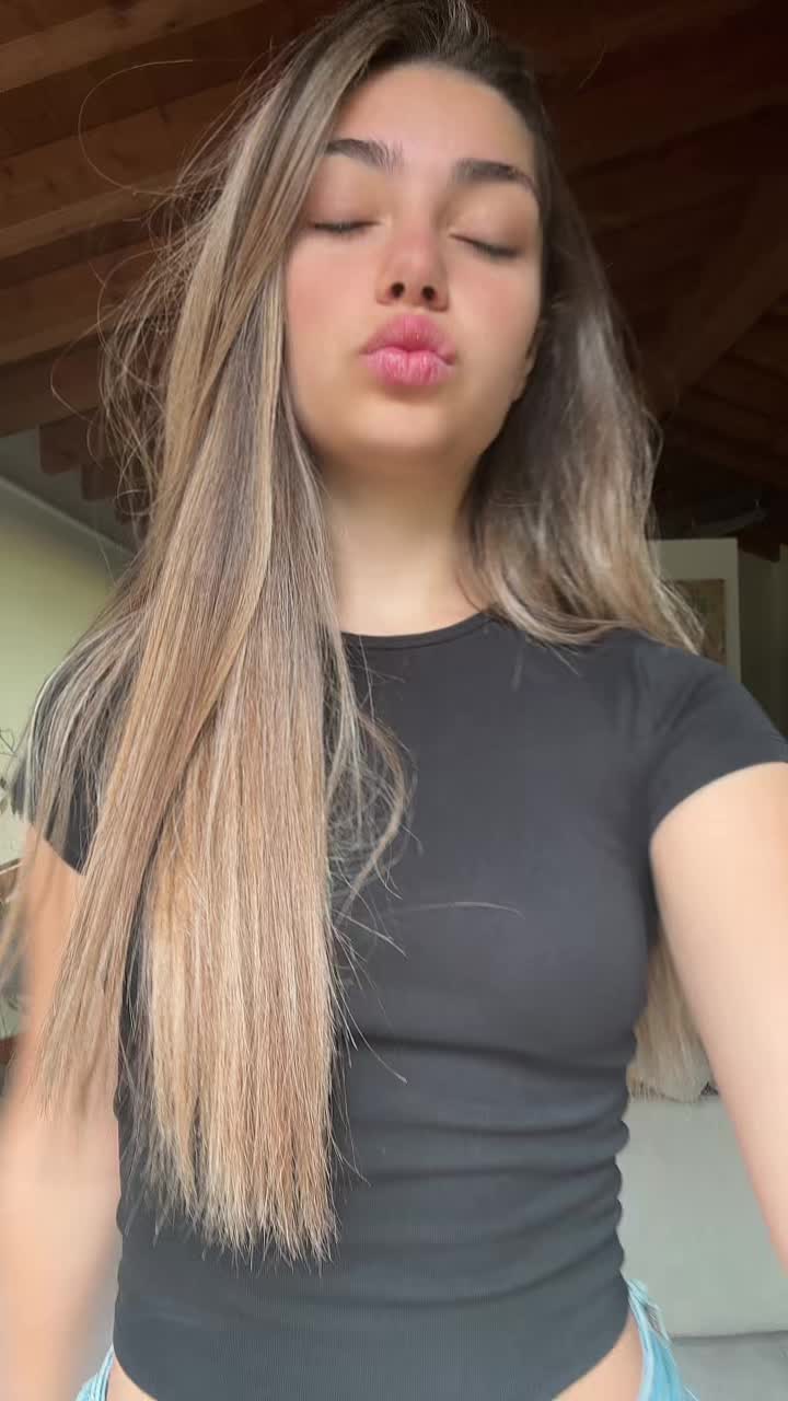@dandreangela_