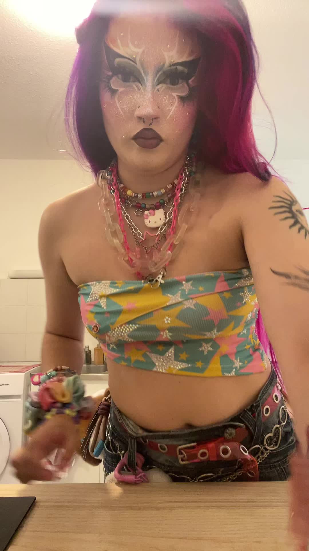 @3m0_t1f • He/They