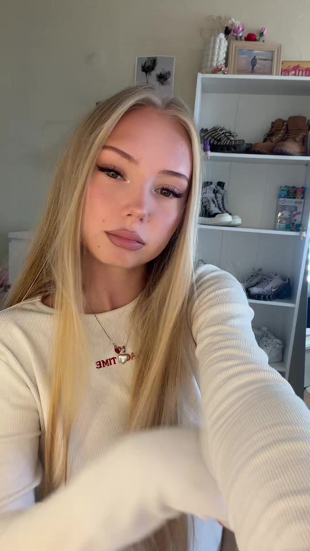 @ameliaᥫ᭡