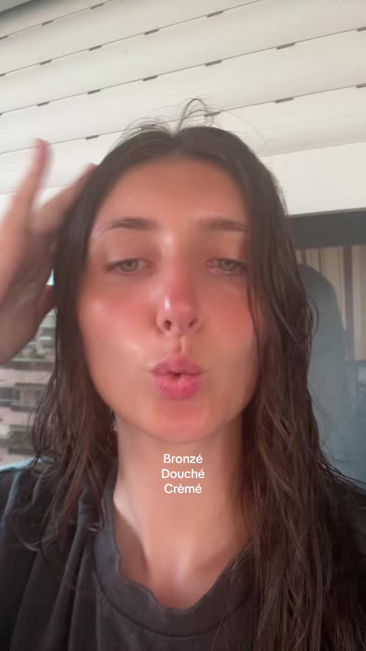 @MEGAN LILY✨