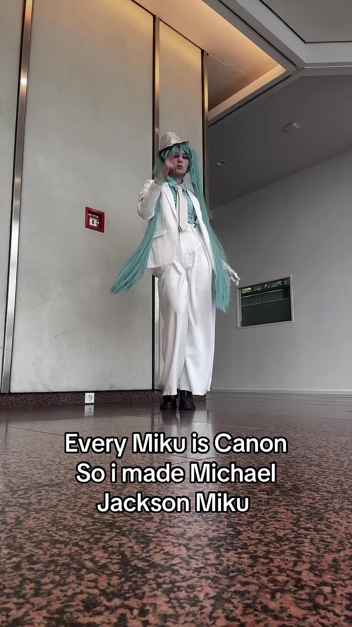 @RosaCosMultiverse