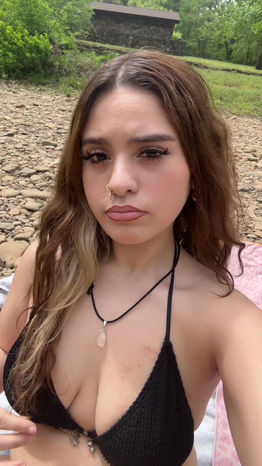 @Claudia โฑ