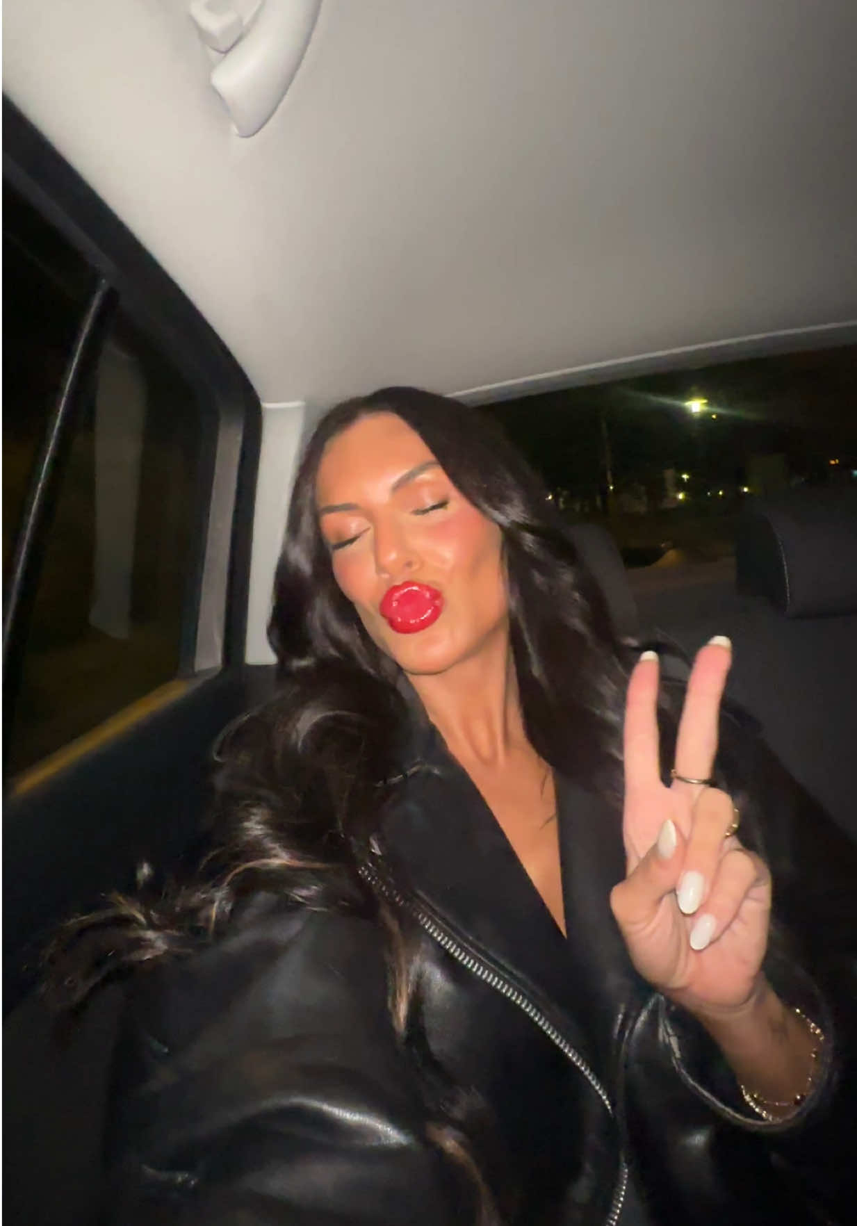 @Vivien Evelinda Tzouvaras