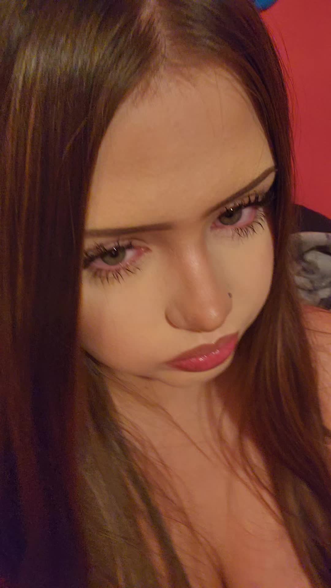 @༺༒༻